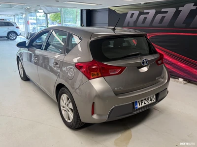 Toyota Auris 1,8 Hybrid Comfort 5ov 2012, photo 2/11