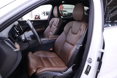 Volvo XC60 2020, photo 5/6