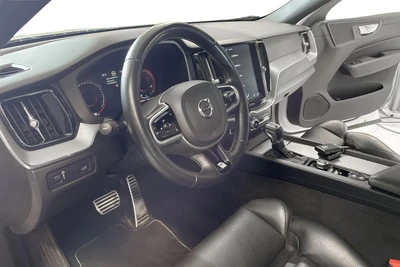 Volvo XC60 D4 AWD Business R-Design aut 2018, photo 7/14