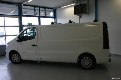 Opel Vivaro 2017, photo 3/23