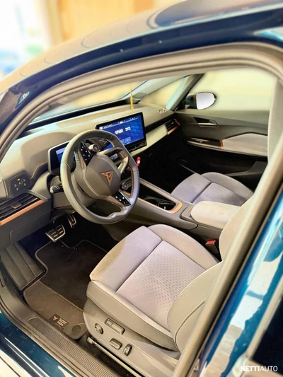 Cupra Born e-Boost 170 kW 77 kWh 2023, photo 3/7