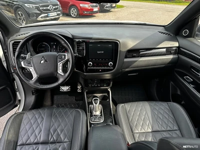 Mitsubishi Outlander PHEV 2020, photo 4/7