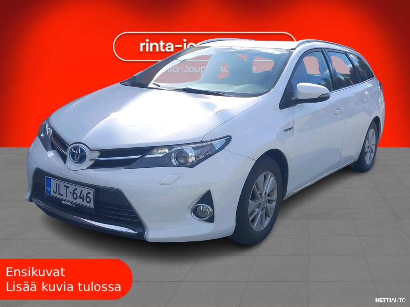 Toyota Auris 2015, photo 1/5