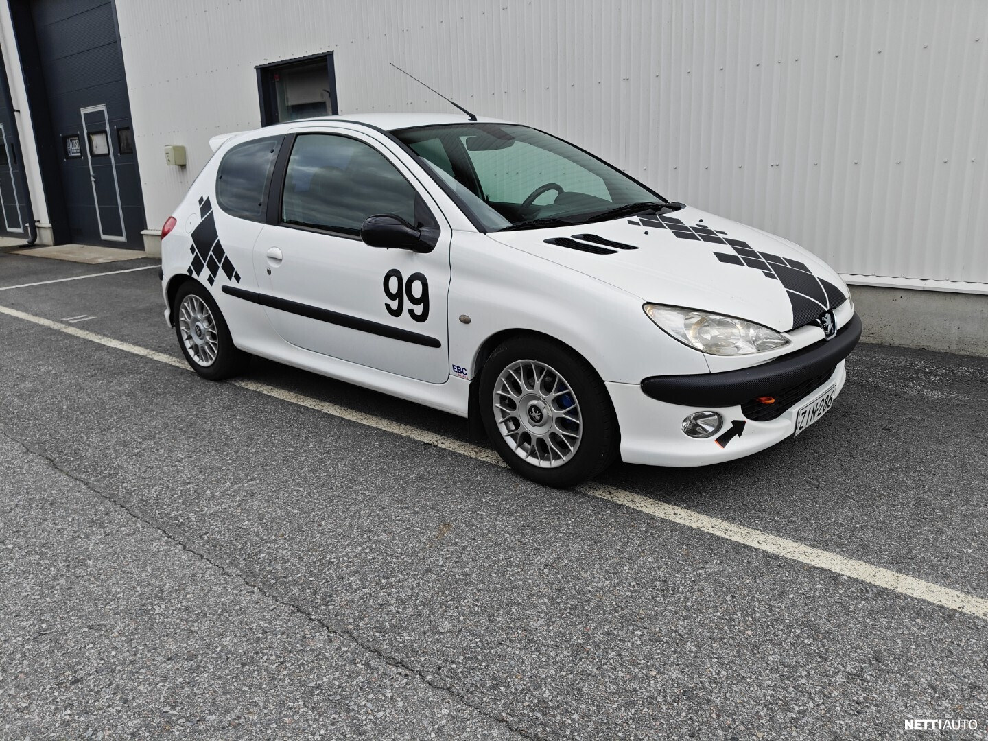 Peugeot 206