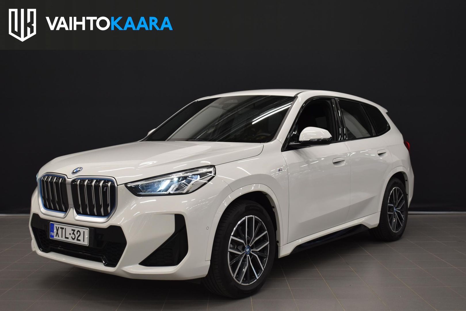 BMW iX1