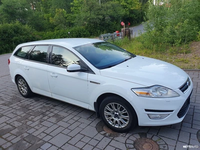 Ford Mondeo Trend Wagon 2012, photo 3/6