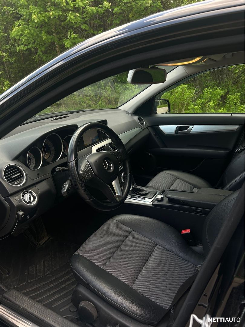 Mercedes-Benz C 2012, photo 7/9