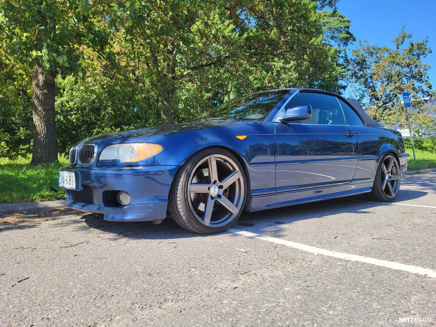 BMW 330