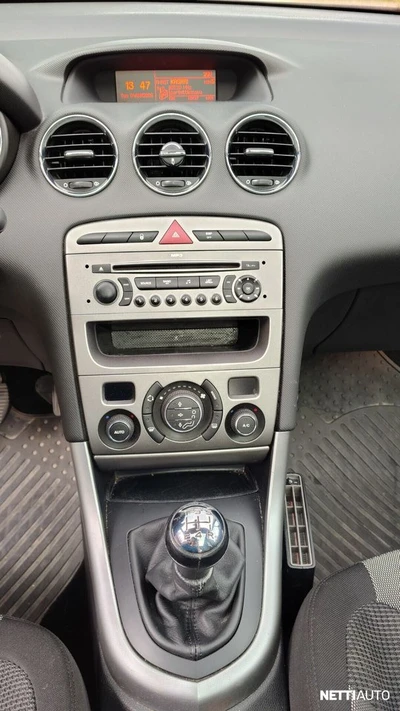 Peugeot 308 2008, photo 6/22