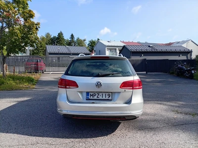 Volkswagen Passat 2011, kuva 5/10