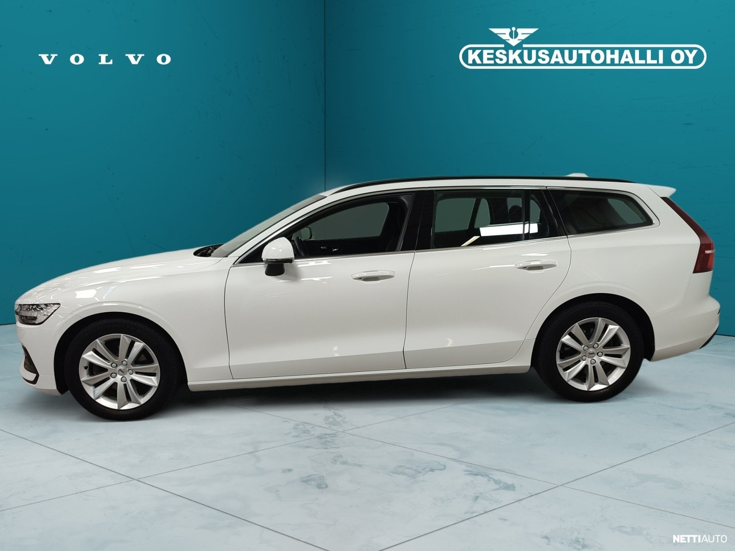 Volvo V60 2022, photo 3/27