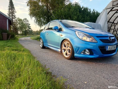 Opel Corsa 1.6 Turbo OPC 2010, kuva 2/24
