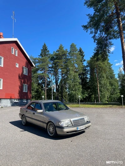 Mercedes-Benz 180 1996, kuva 2/11
