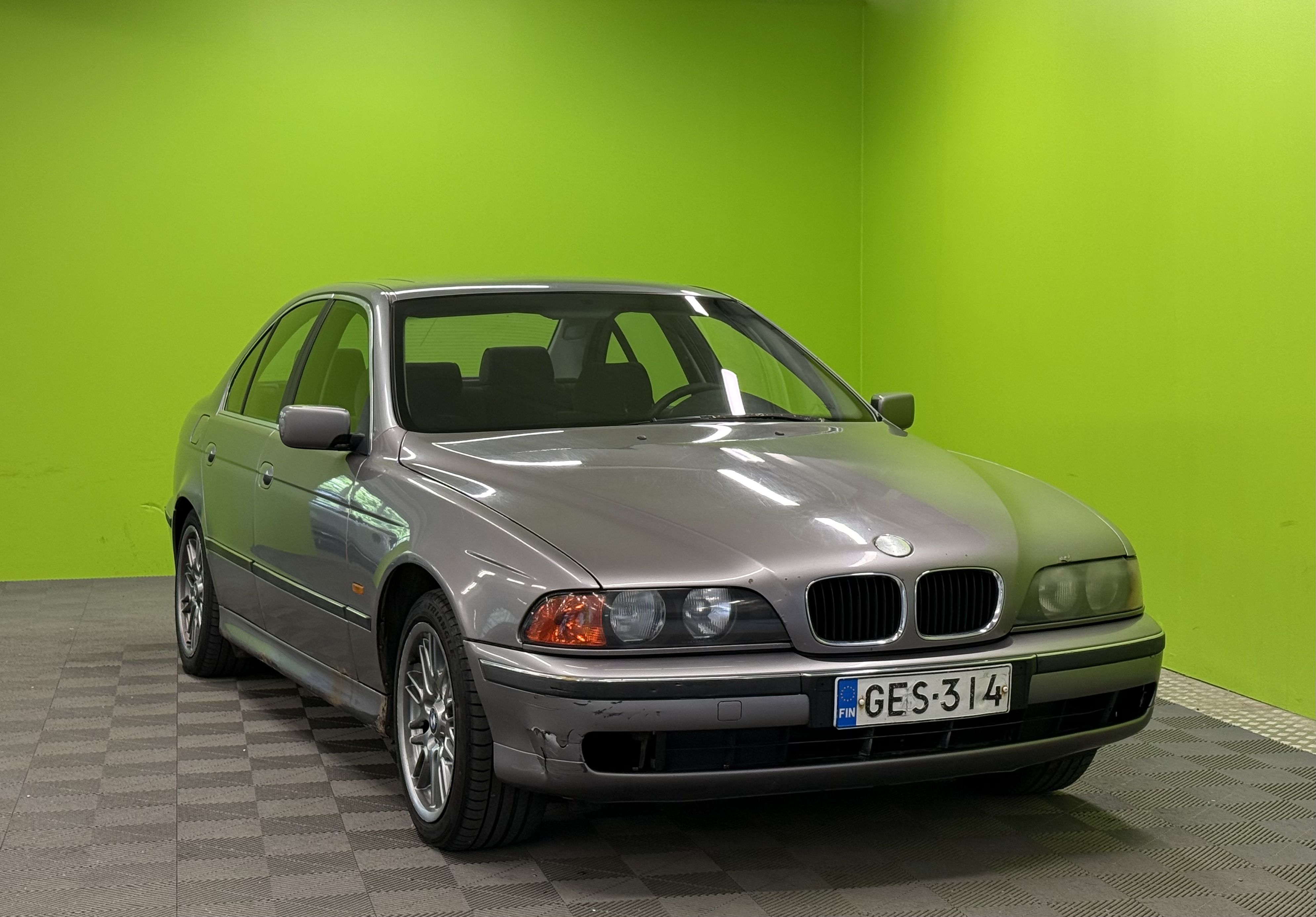 BMW 520