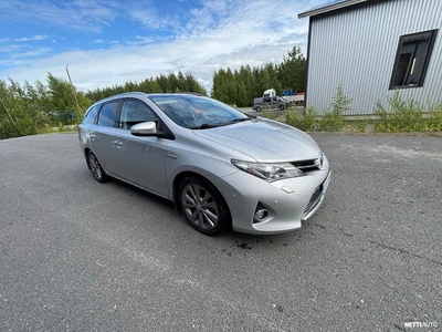 Toyota Auris 2013, photo 5/13