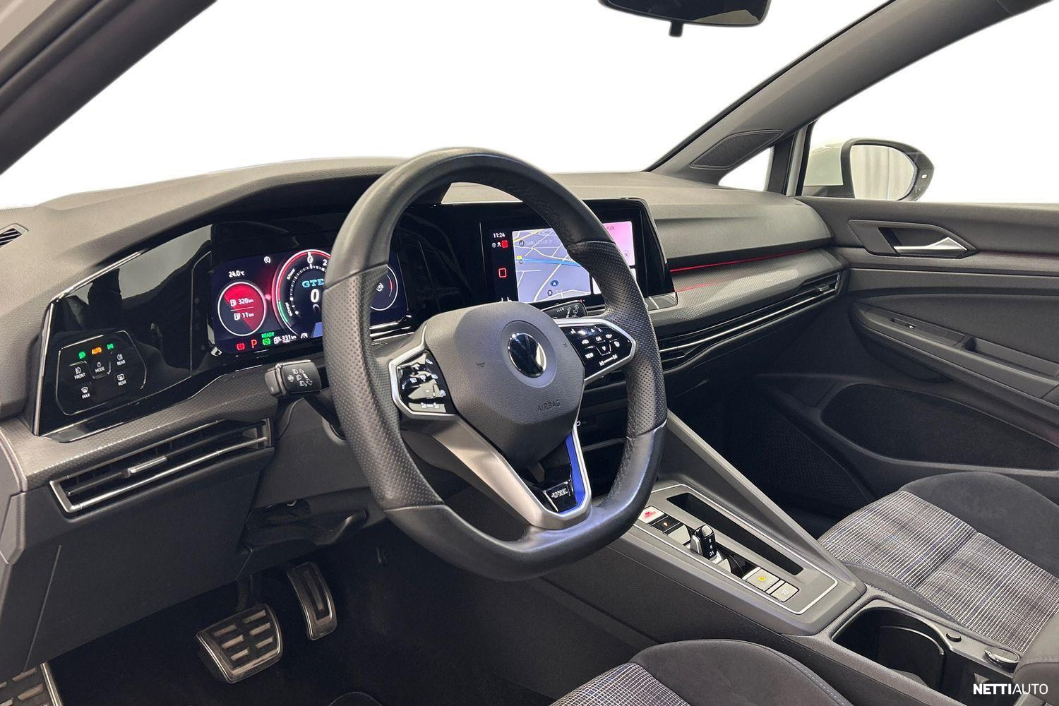 Volkswagen Golf 2021, photo 6/22