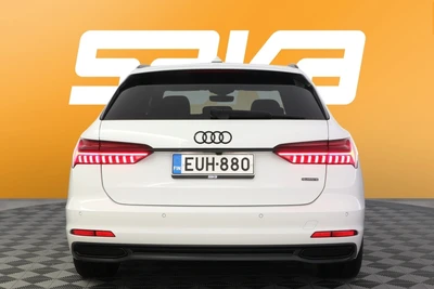 Audi A6 2022, photo 7/28