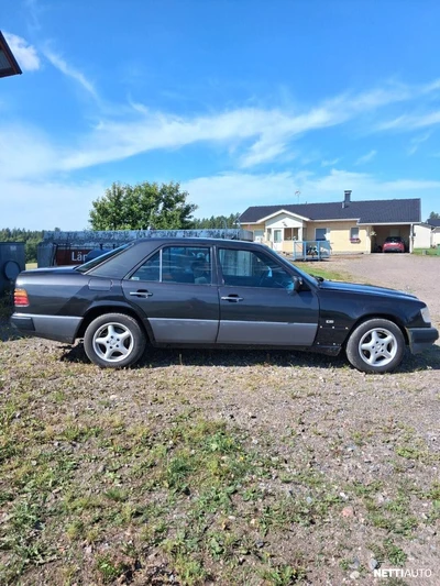 Mercedes-Benz 124 300d 1993, kuva 6/12