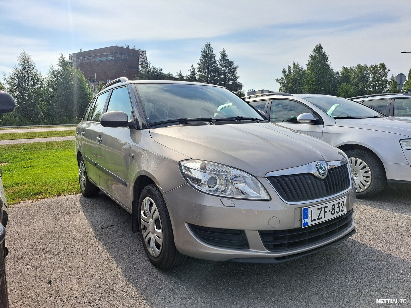 Skoda Fabia 2010, photo 2/10