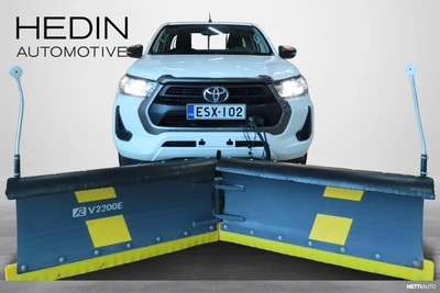Toyota Hilux Extra Cab 4WD 2,4D Life 2021, photo 5/40