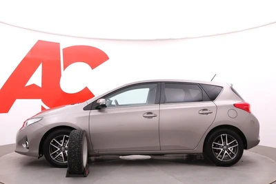 Toyota Auris 2014, photo 2/33