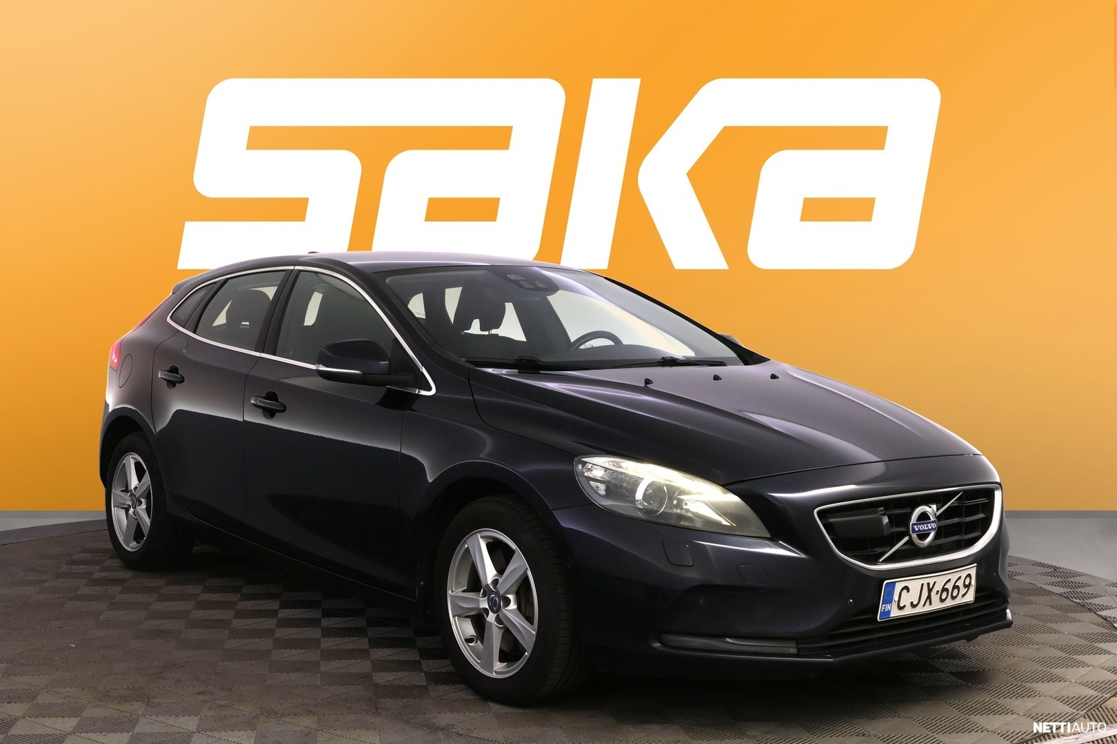 Volvo V40