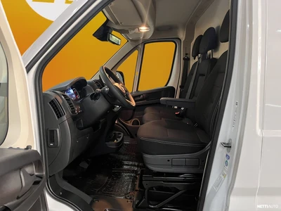 Opel Movano-e 2024, photo 4/33
