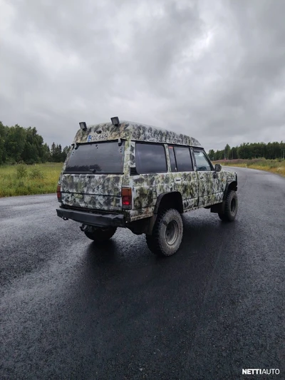 Nissan Patrol 1987, kuva 3/11