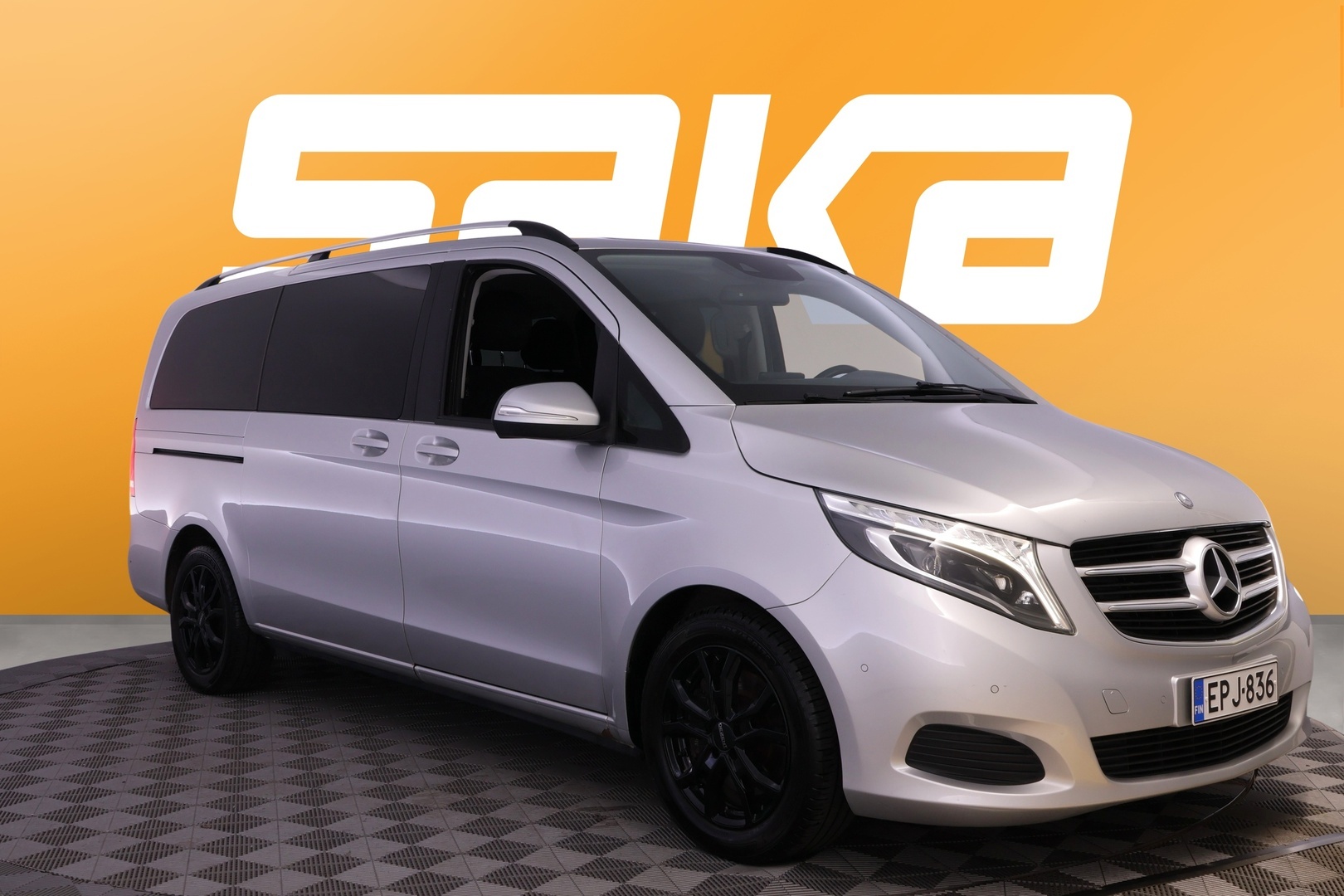 Mercedes-Benz V 220 CDI pitkä A3 A