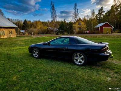 Chevrolet Camaro 1998, kuva 4/5