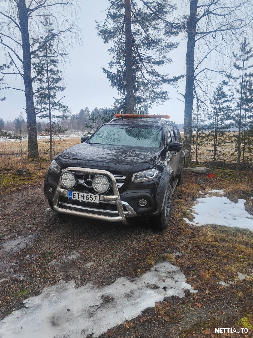 Mercedes-Benz X