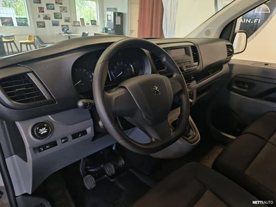 Peugeot Expert BlueHDi 145 XL 4x4 2022, photo 6/15