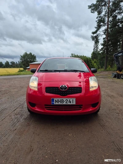 Toyota Yaris linea sol 2007, photo 1/9