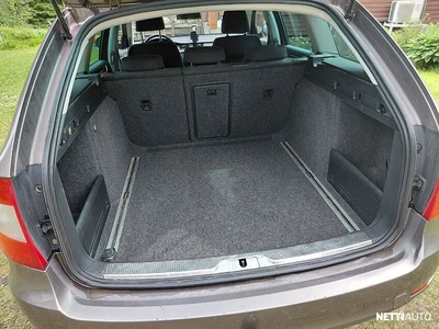 Skoda Superb 2013, kuva 6/6
