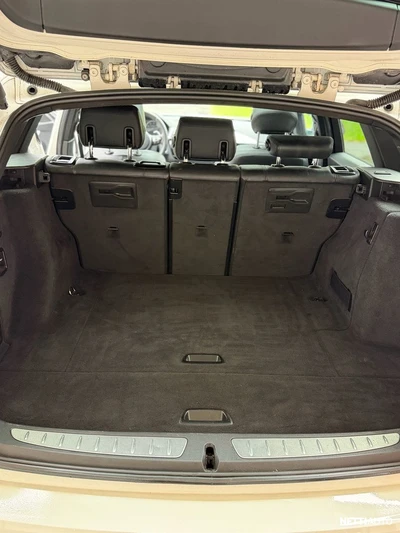 BMW 330 2013, kuva 7/8