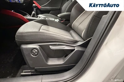 Audi Q2 Business Sport 35 TFSI 110 kW 2020, kuva 6/24