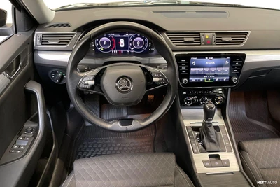Skoda Superb 2021, kuva 7/32
