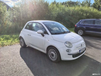 Fiat 500 Lounge 1,2 8v 69hv Bensiini 2010, photo 1/2