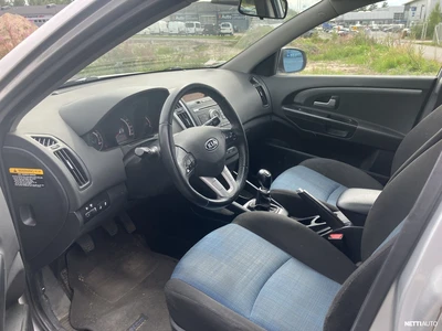 Kia Ceed 2010, kuva 6/11