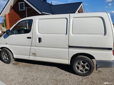 Toyota Hiace 2005, photo 4/5