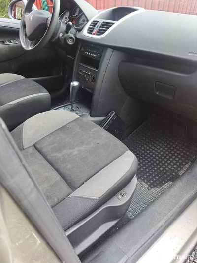 Peugeot 207 2008, kuva 6/8