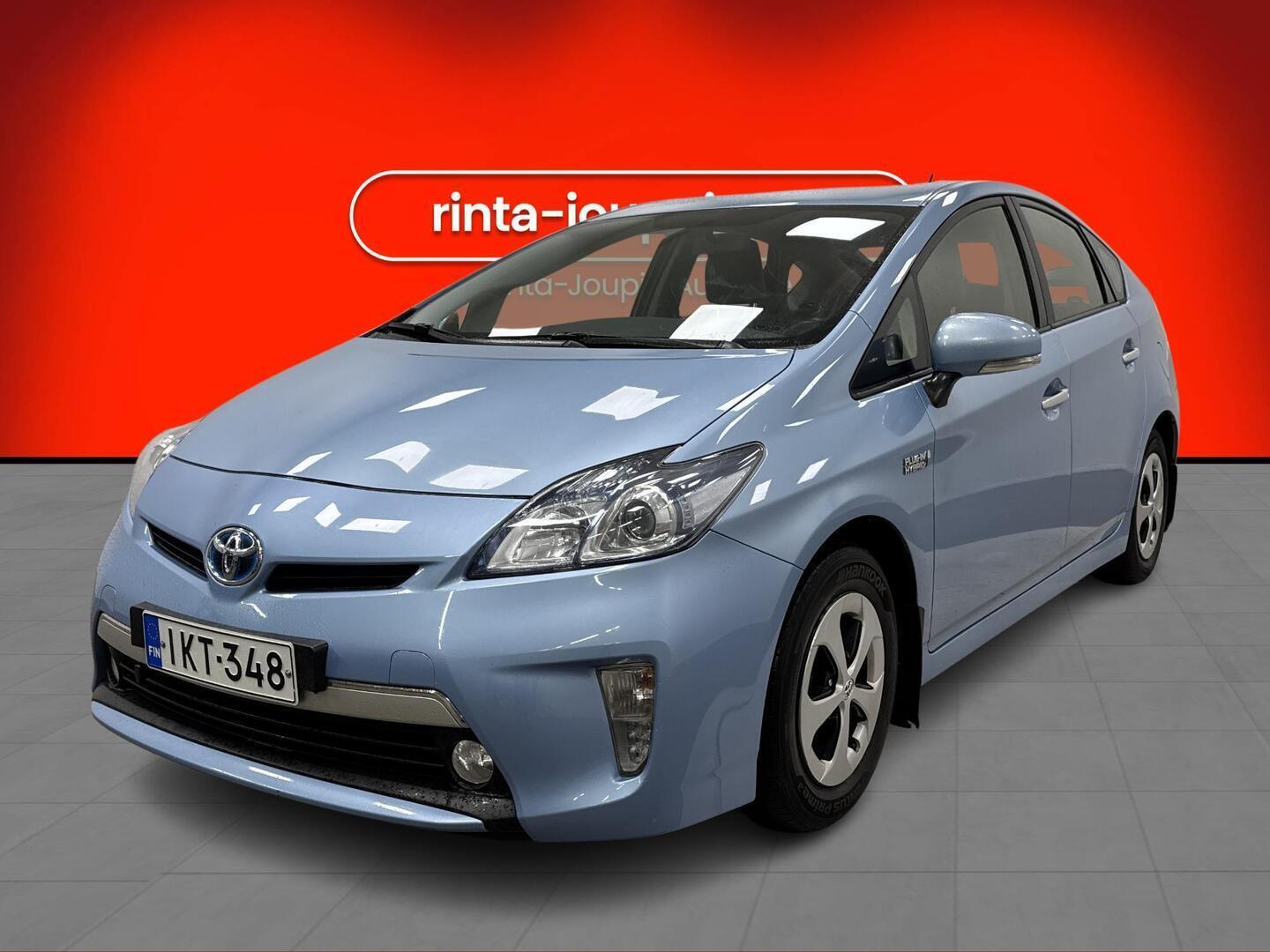 Toyota Prius PHEV
