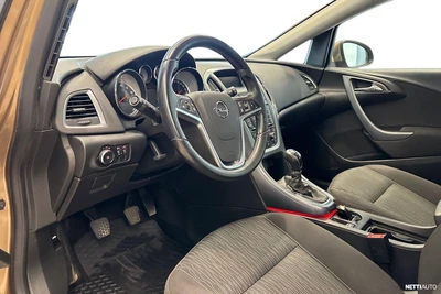 Opel Astra 2013, kuva 6/21