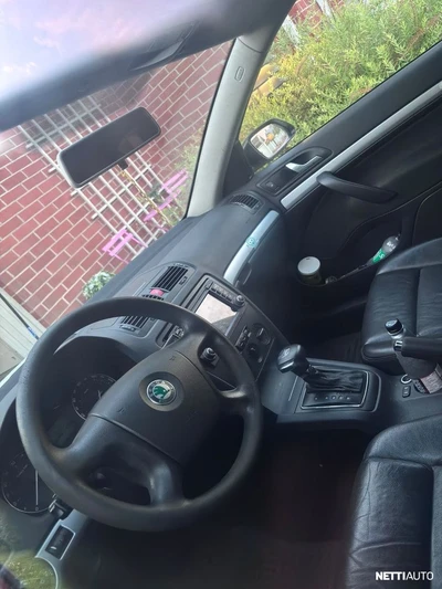 Skoda Octavia 2,0 TDI Ambiente 2007, kuva 3/7