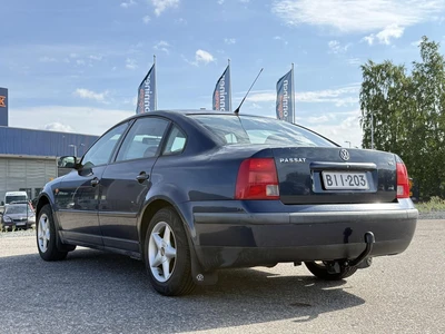 Volkswagen Passat 1997, photo 2/8