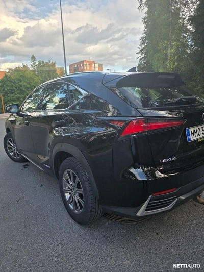 Lexus NX 300h AWD Comfort 2018, photo 4/15
