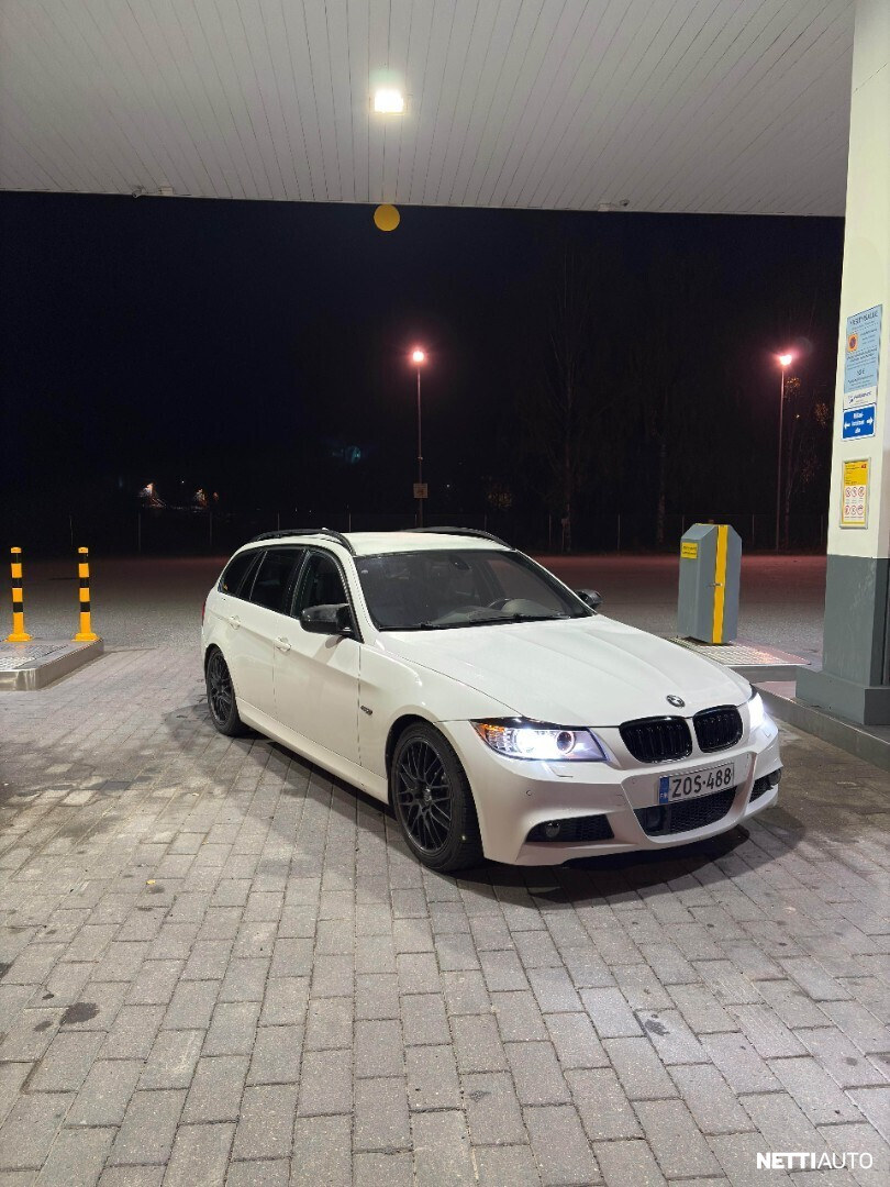 BMW 330
