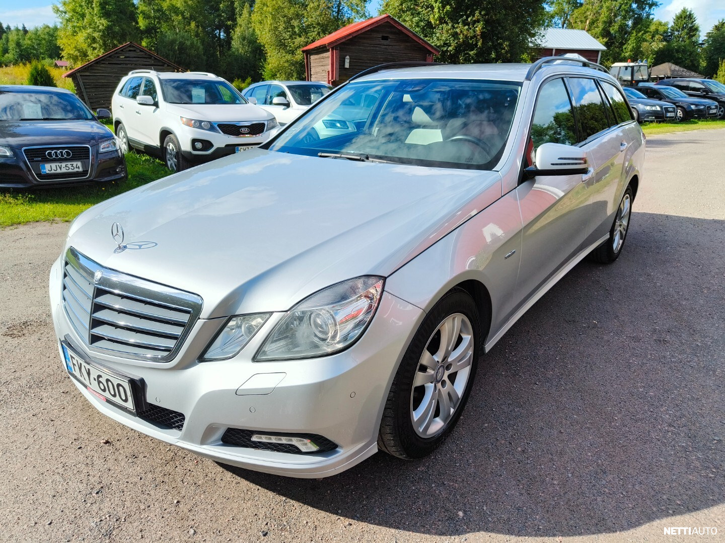 Mercedes-Benz E
