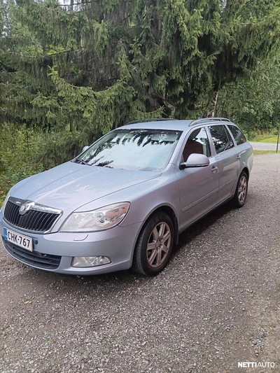Skoda Octavia 2010, kuva 3/11