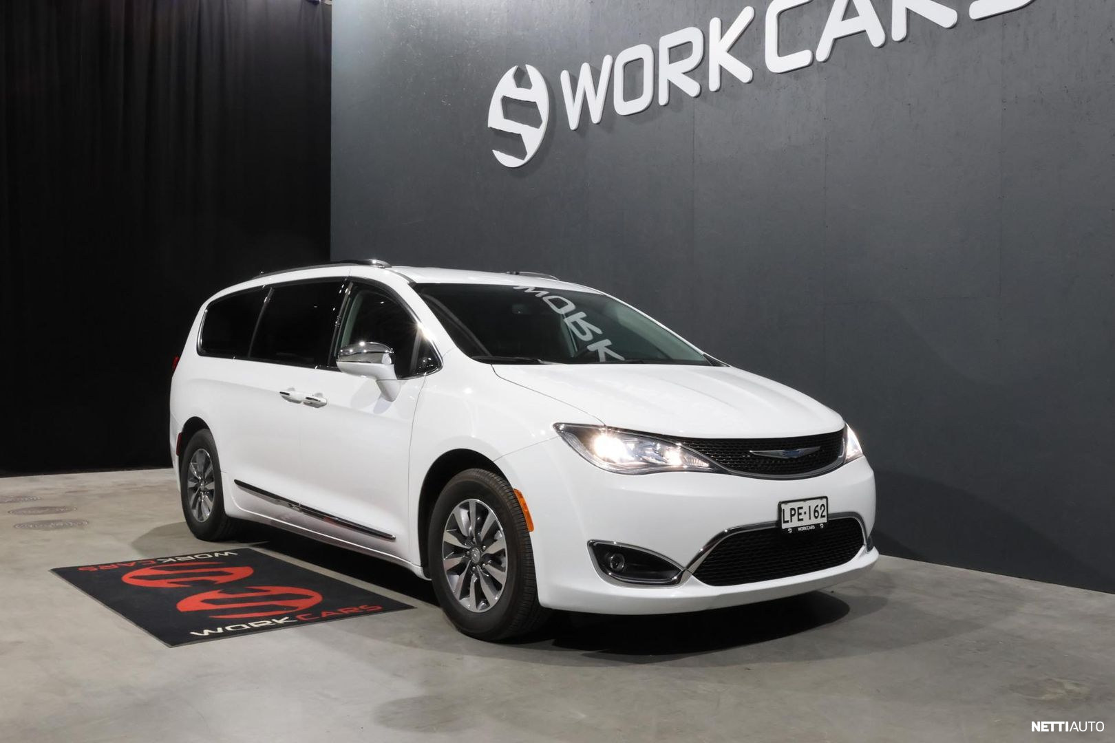 Chrysler Pacifica